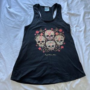 Black skull tank